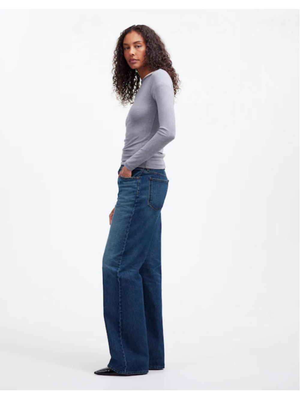 Women's Madewell low Slung Baggy Leg Jeans in Dark Blue 26 P